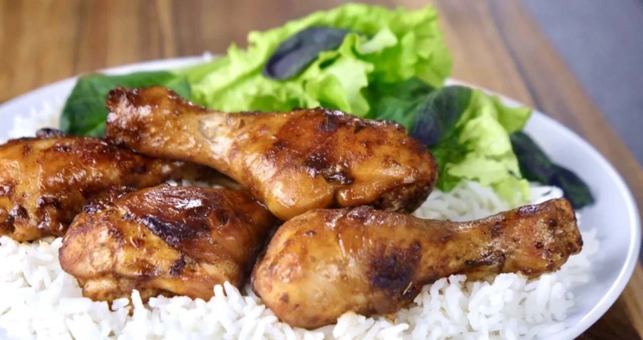 Jak przyrządzić podudzia z kurczaka, aby były soczyste i aromatyczne