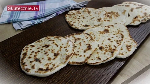 Jak zrobić chlebek naan na patelni - prosty przepis na idealny smak
